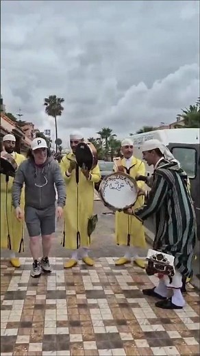 المغاربة ديما واقفين مع بعض ❤️ | Moroccans Always Stand Together