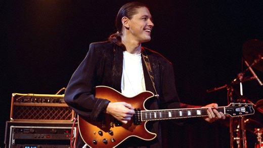 How Robben Ford helped Fender design their short-lived answer to the Gibson ES-335