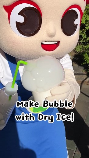 Make Bubbles with Dry Ice! #JunyTony #Bubbles #ice #dryice #diy #science #science #learnontiktok #tiktok #fyp #youtube #reels #clip #foryou #fy #zyxcba