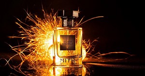 MITH: Crystal Flowers and Silver Sparkles in Thailand ~ Fragrance Reviews ~ Fragrantica