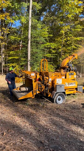 3.6K views · 18 reactions | Launching the chips on this site! #arborist #trees #treework #treecutting #treeremoval #treeclimber | Rva tree care | Facebook