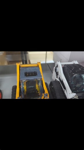 24 reactions | These are all bobcat models, each color has its own characteristics | Toucan RC Hobby | Facebook