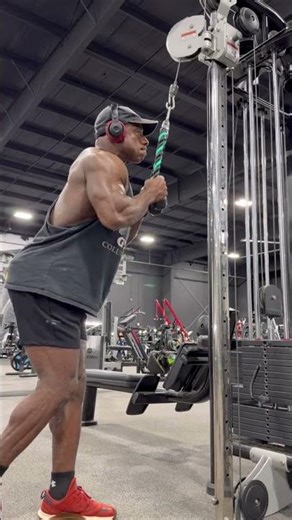 Monday morning. Less than two weeks out. This isn’t just another chest workout