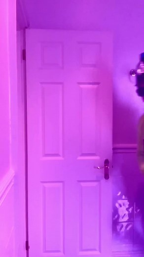 Duet with the popo👮‍♂️ #meme #popo #uk #england #comedy #ukcomedy #soggy #nugget #queen