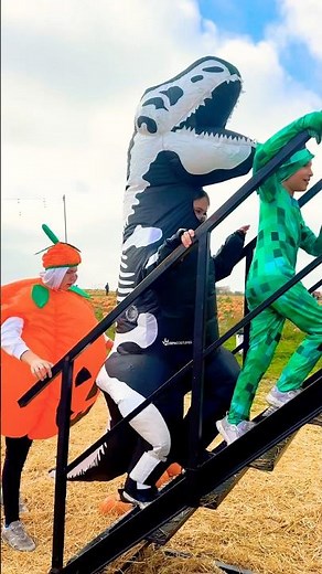 Mr. Pickle Pants and the Halloween Bridge Adventure #teammotso #youtubeshorts