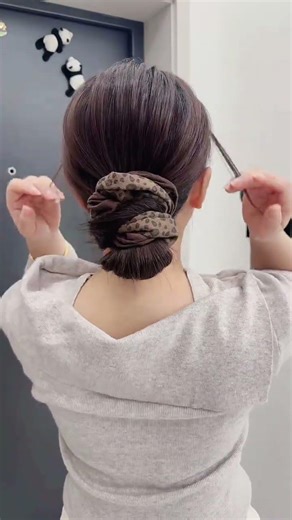 Quick & Stylish Low Bun Hairstyle Tutorial for Beginners