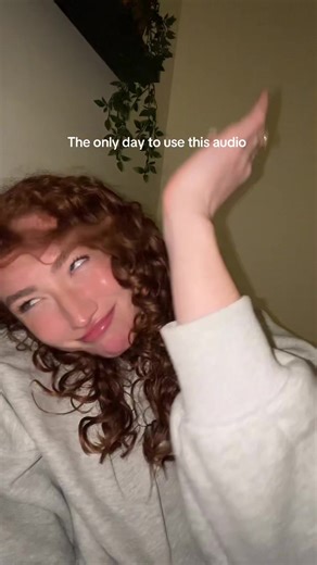 Using Audio Clips to Capture New Year Moments