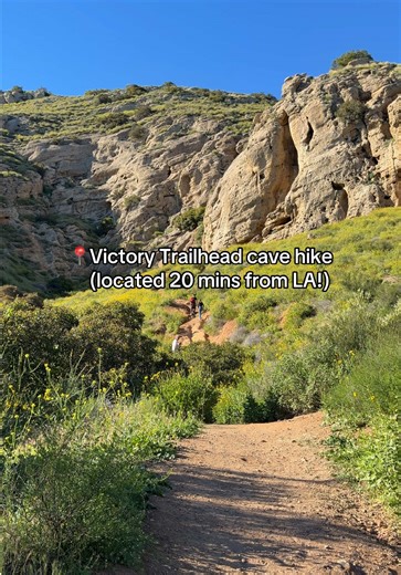 Come with me on a cave hike at Victory Trailhead located only 20 minutes outside of LA! #hiking #solohiking #victorytrailhead #losangeles #venturacounty