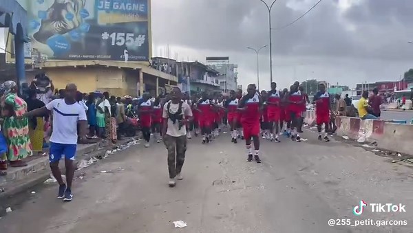 Vidéos de 255_petit.garcons👮❤️ (@255_petit.garcons) avec son original - 255_petit.garcons👮❤️