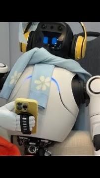 Future Robot Showcase: Dancing, Playing & Performing at CES || WooGlobe