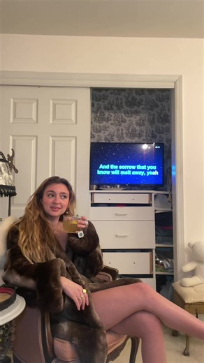 Uplifting Gold Song by Simone Jewels