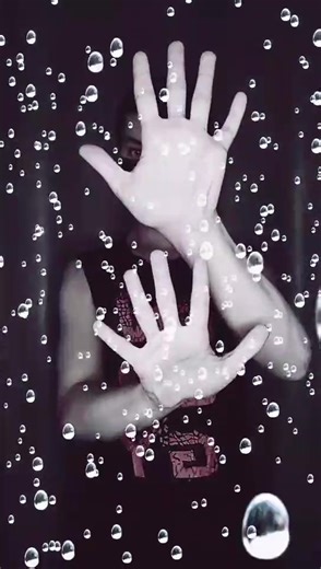 Captivating Dance Movements with Ethereal Visuals