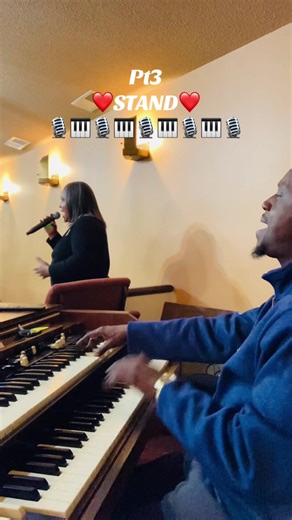 @M Humphrey #stand #GaiterFromDecatur #hammondorgan #organist #singer