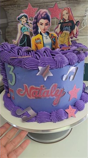 Kpop Demon Hunters cake
