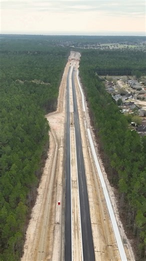 A bird’s eye view of the largest roadway project in our parish history! Take a look at the progress on the $34 million, 3.5-mile Adrien Rouquette Pkwy. in the Mandeville area! Expecting to be completed by 2027, the road will provide real traffic solutions to commuters along LA 59, 1088 & US 190! | St. Tammany Parish