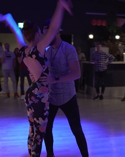 Antoine & Manon / Tones and I - Dance Monkey (DJ Tronky Bachata Remix)/Alma Dance /Bachata Sensual 2