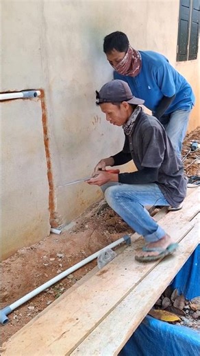 This is how to cut a water pipe