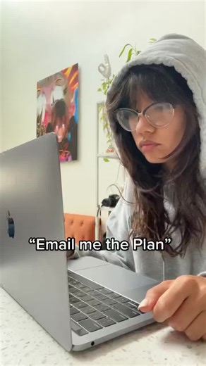 It’s not what you think! Read Caption 👇🏼 Intelligence has nothing to do with your ability to understand a benefit breakdown of an insurance plan without assistance! There are charts, and terminology that most of the population has either never heard or is misinformed on. Part of our process includes a screen share - where we provide plans / documents while on the phone, that way we can walk you through what you see and explain in detail / answer all questions on the spot. We always email over 