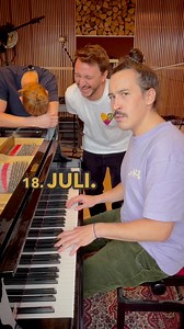 8.1K views · 58 reactions | Neuer Hit?  18.07 | LINZ | Krautschädl ist auch am Start 落Wer noch? ❤️ Tickets gibt’s nicht mehr viele - also schnell sichern und dabei sein! www.folkshilfe.at/tour #folkshilfe #bunttour2025 | folkshilfe | Facebook