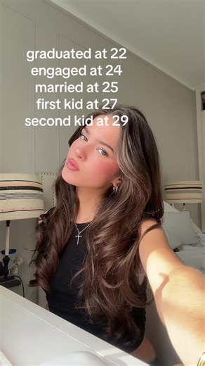 Delulu: A Story of Delusion and Marriage in Spain