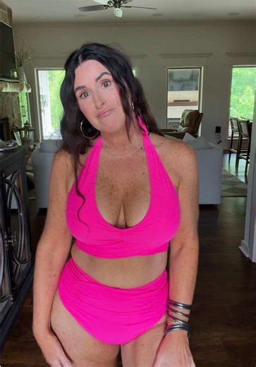 Cute & Sexy Swimsuit for Over 40 Bodies