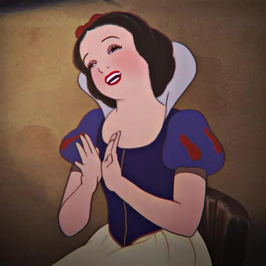 Snow White Clapping Mood | School Ends Tomorrow