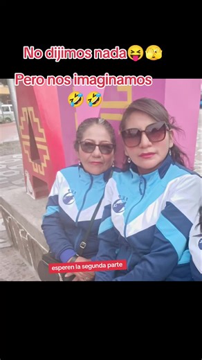 Agradeciendo la Amistad en 2025 con Humor