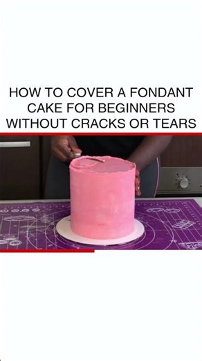 Flawless Fondant: Beginner's Guide to Smooth Cake Covering #CakeDecorating #FondantTips