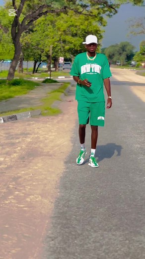 X-Y PHOTO-STUDIO 📸🎥 (@xyphotostudio)’s videos with My Notebook - Exit