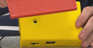 New device helps make solar eclipse accessible to blind, low vision community