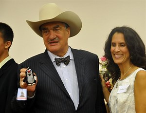 Krteček místo lva, sojka práskačka místo orlice, vtipkoval Schwarzenberg | Česko | Lidovky.cz