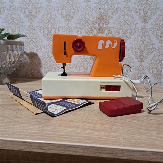 Vintage Sewing Machine. Vintage Toy Child Sewing Machine. Vintage Toy Decorative Sewing Machine. Electric Children's Sewing Machine - Etsy