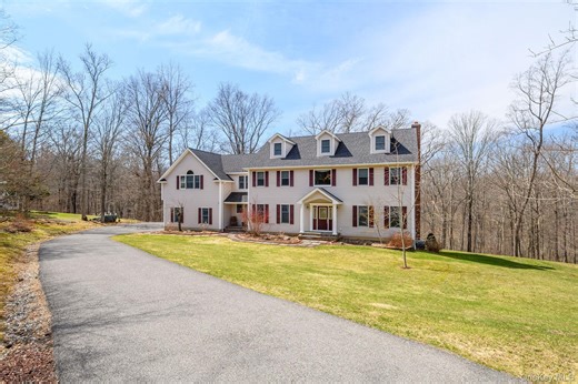 17 Weldon Woods Connecticut Rd, New Fairfield, CT 06812 - MLS 979871 - Coldwell Banker