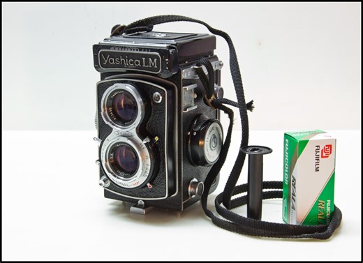 Rare Vintage Yashica LM Camera: 1960s Medium Format TLR Film - 120mm Twin Lens Reflex ~ Square (6X6) - 2 1/4" X 2 1/4" - Etsy
