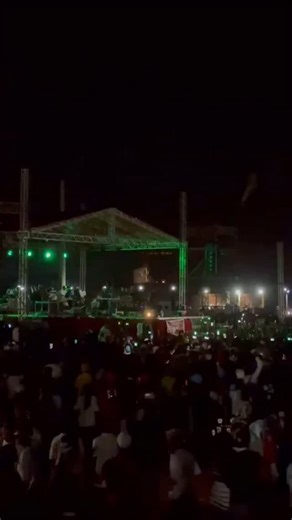 920 reactions · 11 shares | “LIL AS” ENCANTA BISSAU COM SHOW AO VIVO NA APRESENTAÇÃO DO SEU ÁLBUM “DESAFIOS” E LOTOU A PLATAFORMA JOMAV | No sta djunto | Facebook