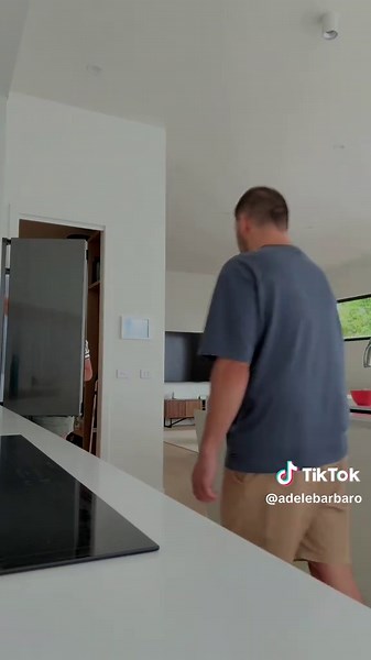 Hilarious Husband Slap Prank Video