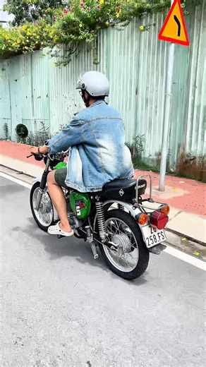 Test ride Simson S51 in Saigon || Simson Saigon Channel #shorts