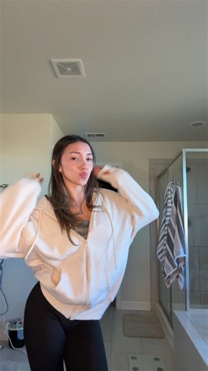 Mary Kayla on Instagram: "dancing into christmas mood, one beat at a time #xmasvibes #holidaymood #dancefeel #festivereel #goodenergy"