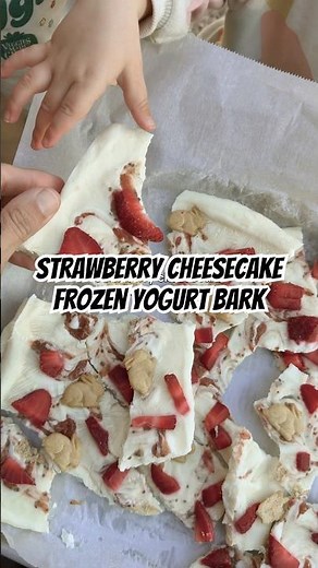 a toddler snack that’ll take you 5 minutes to make & your toddler will LOVE 🤗🍓 #toddlersnacks