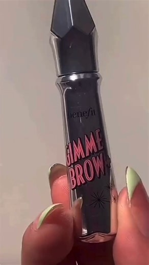 Benefit Cosmetics - Gimme Brow Volumizing Eyebrow Gel #beautivbd #makeup #benefitcosmetics | Beautiv