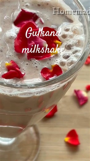 Gulkand milkshake #viralvideo #food #milkshake #gulkand #vegetarianrecipe