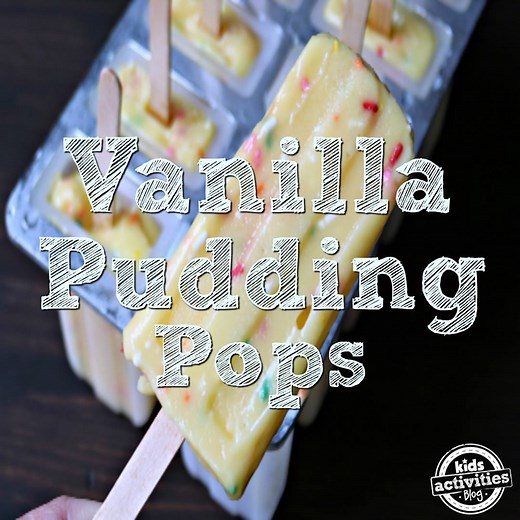 Here's a fun treat for the entire family! You'll love these Vanilla Pudding Pops for summer! Get the full recipe here: http://kidsactivitiesblog.com/109831/vanilla-pudding-pops | Quirky Momma
