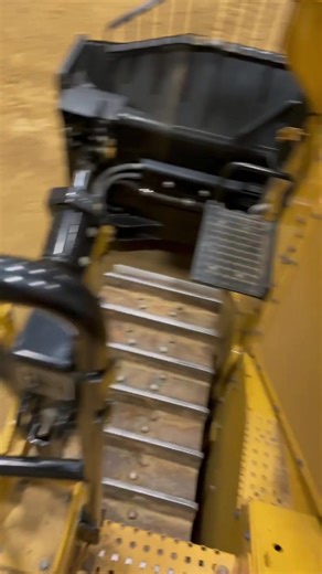 Hydraulic Ladders for Large Dozers: A Game Changer