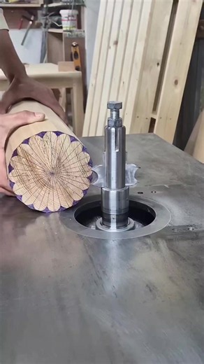 Explore the fascinating world of traditional woodworking, where raw timber becomes something practical and beautiful through skill, precision, and creativity. 🪵🔨 From accurate measuring and clean cutting to clever wood joinery, detailed carving, antique carpentry methods, and repairing damaged wooden pieces, every technique offers valuable workshop knowledge. Discover smart woodworking tool hacks, efficient hand-tool methods, creative DIY projects, and professional finishing techniques that he