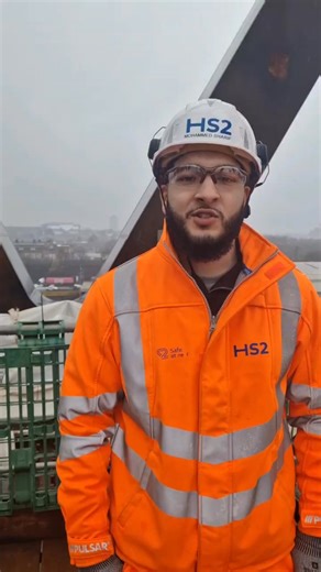 👷 Earlier this week, we spoke to HS2 apprentice, Mohammed Sharif from Bordesley Green, 19, who shared how the new development has created opportunities for young people across the city. For him, the bridge was actually quite beautiful. He said: “I actually think its beautiful, when you know about the work that has gone in, the level of detail on a structure like this is crazy.” Let us know your thoughts on HS2's Bellingham bridge below! | BirminghamWorld