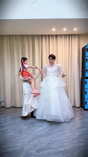 115K views · 1K reactions | Clown Disguise #Clown #2D #reels #explore #instagramreels #funny #comedy | Julie Angel | Facebook