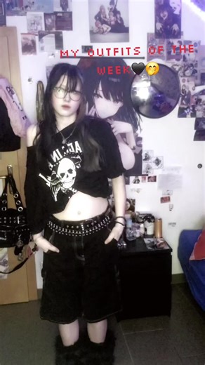 I love these Outfits smmm!!!🖤🖤:DD #aurelisttoll❤️ #ilovemyboyfriend♥️ #fypシ #🏳️‍🌈 #shirin🐴 #alt #outfitoftheweek #altoutfits #fypシ