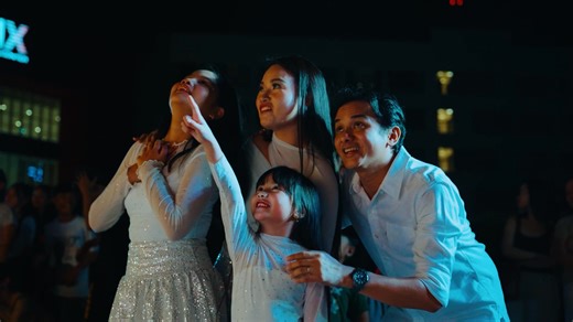 20K views · 343 reactions | Core memory unlocked. 凉 There is nothing quite like standing under a sky full of colors with the people you love. Thank you for bringing your energy and making the Sky Line Fireworks Festival so special ❤ #SkyLineFireworksFestival2025 #EverythingsHereAtSM | SM City Clark | Facebook