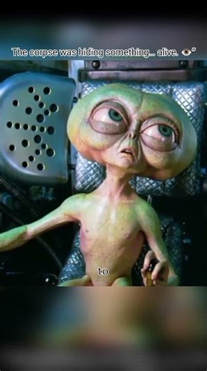 “It wasn’t a corpse… it was a trap. 👽💀”#movie #shortfilm #shorts