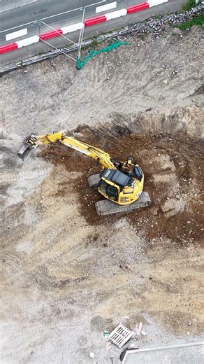 Digger at work #plantmachinery